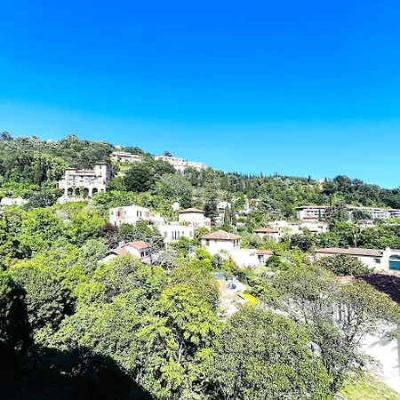 Escape Nature With Swimming Pool In Cap Martin Appartement